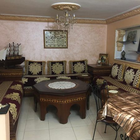 شقة توجد وسط مدينة طنجة و تتوفر على كامل التجهيزات الضرورية خاصةبالعائلات מראה חיצוני תמונה