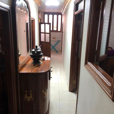 شقة توجد وسط مدينة طنجة و تتوفر على كامل التجهيزات الضرورية خاصةبالعائلات מראה חיצוני תמונה
